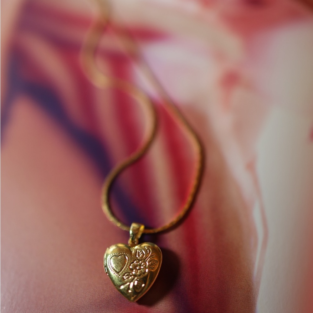 VINTAGE locket 🫶🏼